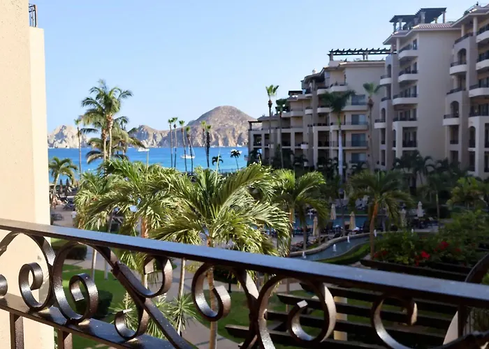 Aparthotel Gorgeous In Cabo With Ocean And Lands End View, Private Swimmable Beach, Pools, Sleeps 8