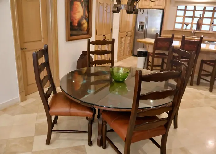 Aparthotel Gorgeous In Cabo With Ocean And Lands End View, Private Swimmable Beach, Pools, Sleeps 8 4*