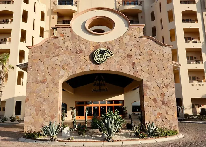 Gorgeous In Cabo With Ocean And Lands End View, Private Swimmable Beach, Pools, Sleeps 8 4* Cabo San Lucas